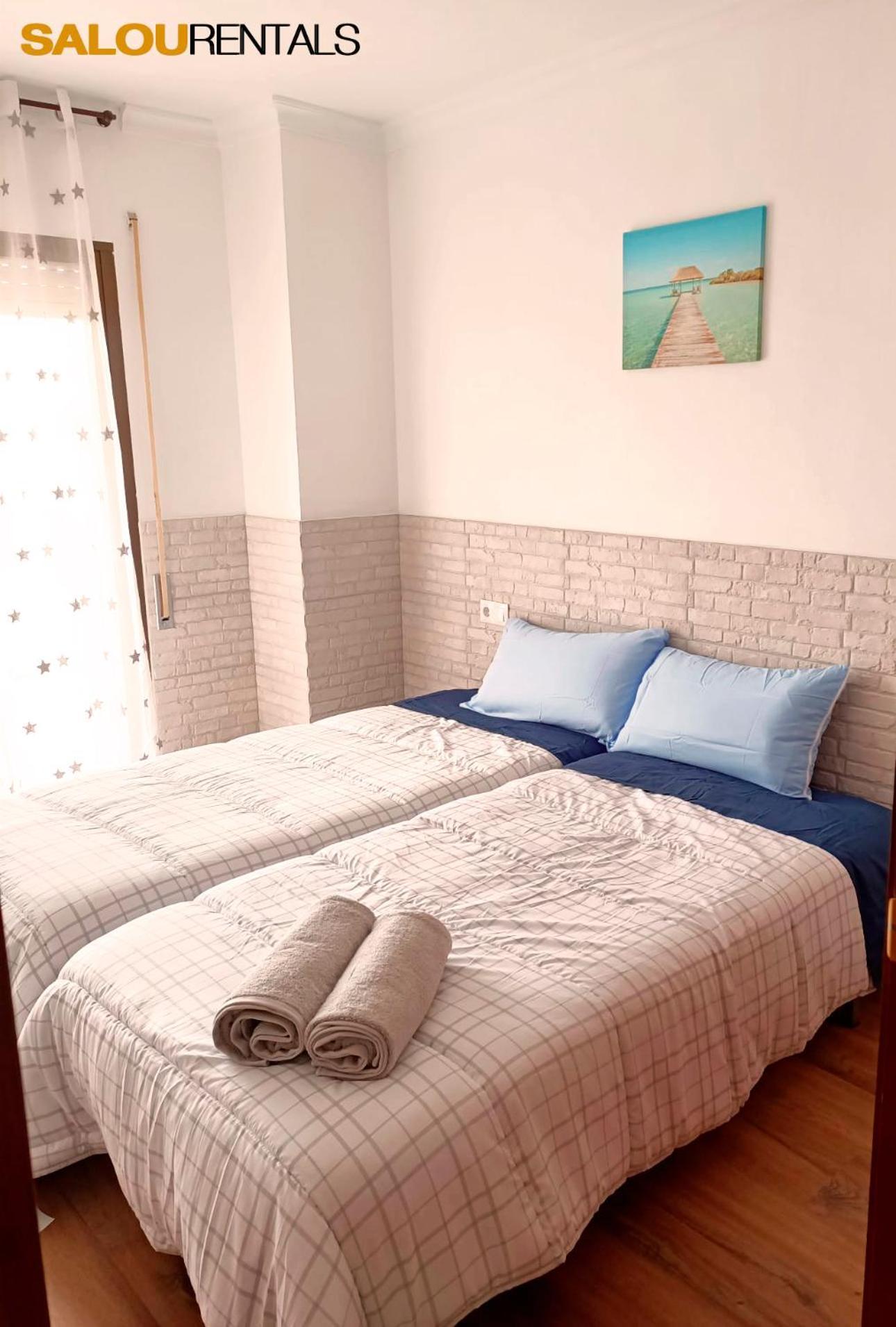 Sapphire Waters Salou Apartment Bagian luar foto